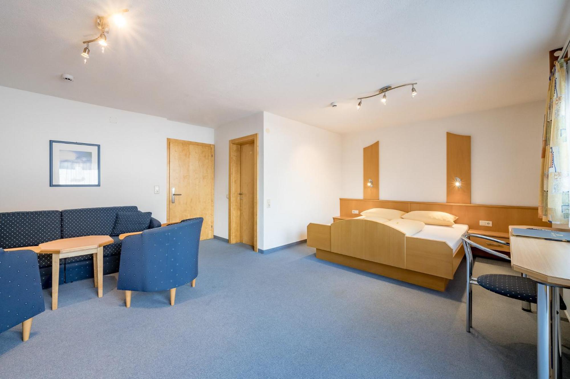 Seehueter'S Hotel Seerose Oetz Room photo